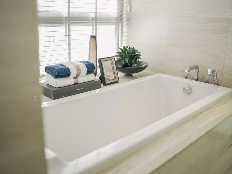 The Oliv @ Balmoral, 11C Balmoral Road, Tanglin / Holland / Bukit Timah, 4 Bedrooms, 3,337 sqft, Apartment For Sale, by Eileen Lim (林依玲), 500253092 - Bathroom - PropertyGuru.com.sg
