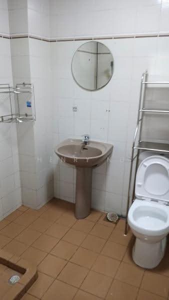 Sultan Gate Place, 1 Sultan Gate, Beach Road / Bugis / Rochor, Room Rental, 200 sqft, Apartment For Rent, by Henry Ng, 500253098 - Bathroom - PropertyGuru.com.sg