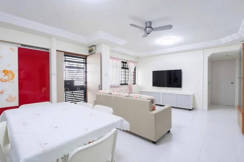 366 Corporation Drive, 366 Corporation Drive, Boon Lay / Jurong / Tuas, 3 Bedrooms, 1,098 sqft, HDB Flat For Sale, by Warren Chan, 500253105 - Living Room - PropertyGuru.com.sg