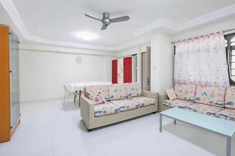 366 Corporation Drive, 366 Corporation Drive, Boon Lay / Jurong / Tuas, 3 Bedrooms, 1,098 sqft, HDB Flat For Sale, by Warren Chan, 500253105 - Living Room - PropertyGuru.com.sg