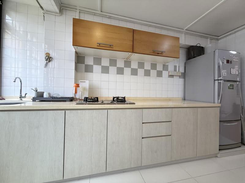 48 Circuit Road, 48 Circuit Road, Macpherson / Potong Pasir, 2 Bedrooms, 635 sqft, HDB Flat For Rent, by Alan Tsui 徐先生, 500253107 - Kitchen - PropertyGuru.com.sg