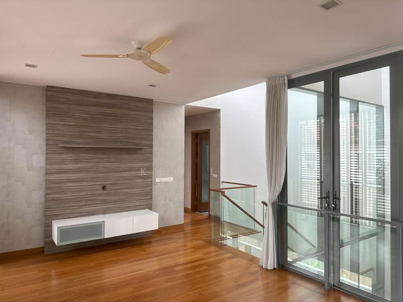 Price Reduced | Modern 4 Bedder Bungalow | Mins Walk to Stevens MRT | Mall | Shops, Trevose vicinity, off Dunearn Road, Newton / Novena, 4 Bedrooms, 3,800 sqft, Bungalow House For Rent, by Ken Lee, 500253130 - Living Room - PropertyGuru.com.sg