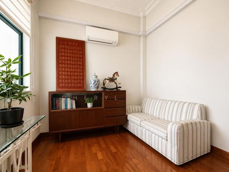 C.H.E.A.P 3.5 Storey Corner Terrace! 1KM to 2 Good Pri Schools! Must view!, Hougang / Punggol / Sengkang, 6 Bedrooms, 3,098 sqft, Corner Terrace For Sale, by Cheryl Goh, 500253131 - PropertyGuru.com.sg