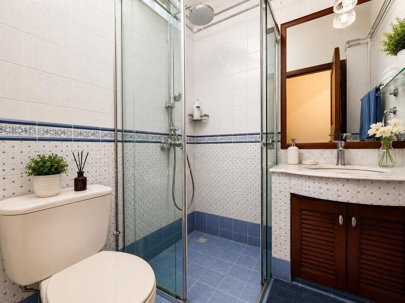 C.H.E.A.P 3.5 Storey Corner Terrace! 1KM to 2 Good Pri Schools! Must view!, Hougang / Punggol / Sengkang, 6 Bedrooms, 3,098 sqft, Corner Terrace For Sale, by Cheryl Goh, 500253131 - PropertyGuru.com.sg