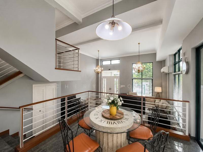 C.H.E.A.P 3.5 Storey Corner Terrace! 1KM to 2 Good Pri Schools! Must view!, Hougang / Punggol / Sengkang, 6 Bedrooms, 3,098 sqft, Corner Terrace For Sale, by Cheryl Goh, 500253131 - Interior - PropertyGuru.com.sg