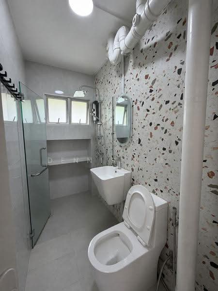 660 Jalan Tenaga, 660 Jalan Tenaga, Eunos / Geylang / Paya Lebar, 3 Bedrooms, 1,152 sqft, HDB Flat For Sale, by Dennis Lim, 500253140 - Bathroom - PropertyGuru.com.sg