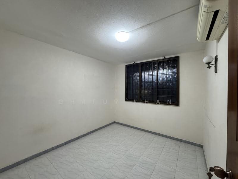 250 Yishun Avenue 9, 250 Yishun Avenue 9, Sembawang / Yishun, Room Rental, 200 sqft, HDB Flat For Rent, by Ghafur Khan, 500253151 - Interior - PropertyGuru.com.sg