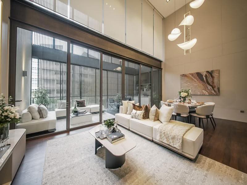 Lloyd SixtyFive, 65 Lloyd Road, Orchard / River Valley, 3 Bedrooms, 1,808 sqft, Condominium For Sale, by Eileen Lim (林依玲), 500253153 - Living Room - PropertyGuru.com.sg