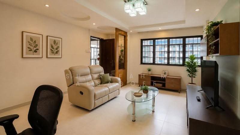415 Ang Mo Kio Avenue 10, 415 Ang Mo Kio Avenue 10, Ang Mo Kio / Bishan / Thomson, 3 Bedrooms, 990 sqft, HDB Flat For Sale, by Sharifah M Alsagoff, 500253154 - Living Room - PropertyGuru.com.sg