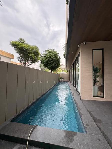 Exclusive Semi-D With Lift And Pool Located At Prime District 10, Tanglin / Holland / Bukit Timah, 5 Bedrooms, 6,764 sqft, Semi-Detached House For Sale, by Janet Boo, 500253155 - Exterior - PropertyGuru.com.sg