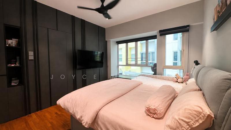 The Shaughnessy, 2 Miltonia Close, Sembawang / Yishun, 5 Bedrooms, 3,283 sqft, Terraced House For Sale, by Joyce M Wong, 500253158 - Master Bedroom - PropertyGuru.com.sg