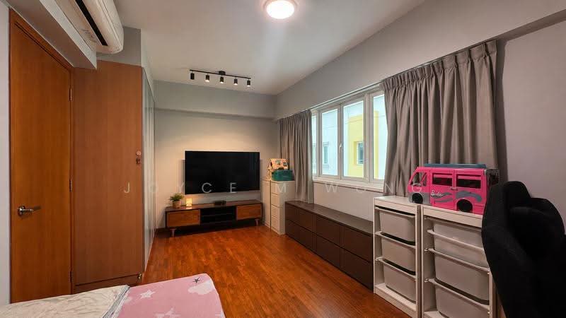 The Shaughnessy, 2 Miltonia Close, Sembawang / Yishun, 5 Bedrooms, 3,283 sqft, Terraced House For Sale, by Joyce M Wong, 500253158 - Bedroom 4 - PropertyGuru.com.sg