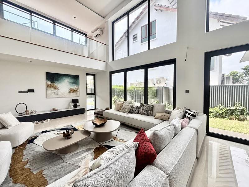 MATLOCK RISE BRADDELL HEIGHTS ESTATE, Matlock Rise, Braddell Road, Clifon Vale, Macpherson / Potong Pasir, 6 Bedrooms, 8,969 sqft, Detached House For Sale, by Jerlyn Tan, 500253165 - Living Room - PropertyGuru.com.sg