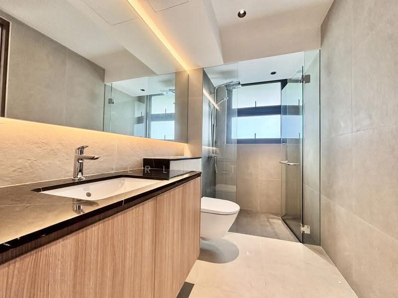 MATLOCK RISE BRADDELL HEIGHTS ESTATE, Matlock Rise, Braddell Road, Clifon Vale, Macpherson / Potong Pasir, 6 Bedrooms, 8,969 sqft, Detached House For Sale, by Jerlyn Tan, 500253165 - Bathroom - PropertyGuru.com.sg