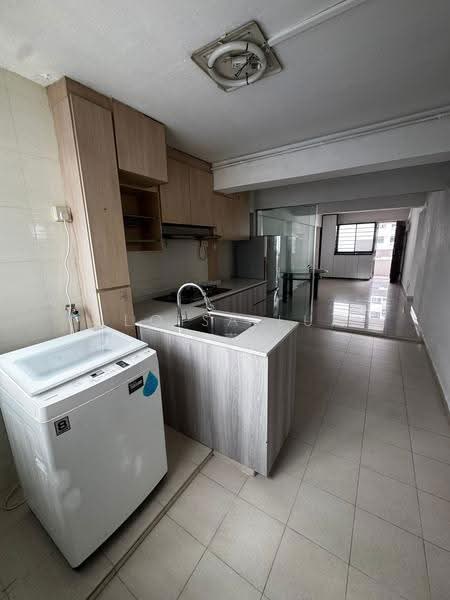 30 Marine Crescent, 30 Marine Crescent, East Coast / Marine Parade, 2 Bedrooms, 700 sqft, HDB Flat For Rent, by Aloisa Lua (嘉嘉）, 500253174 - Kitchen - PropertyGuru.com.sg