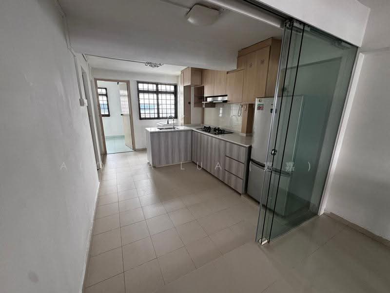 30 Marine Crescent, 30 Marine Crescent, East Coast / Marine Parade, 2 Bedrooms, 700 sqft, HDB Flat For Rent, by Aloisa Lua (嘉嘉）, 500253174 - Kitchen - PropertyGuru.com.sg