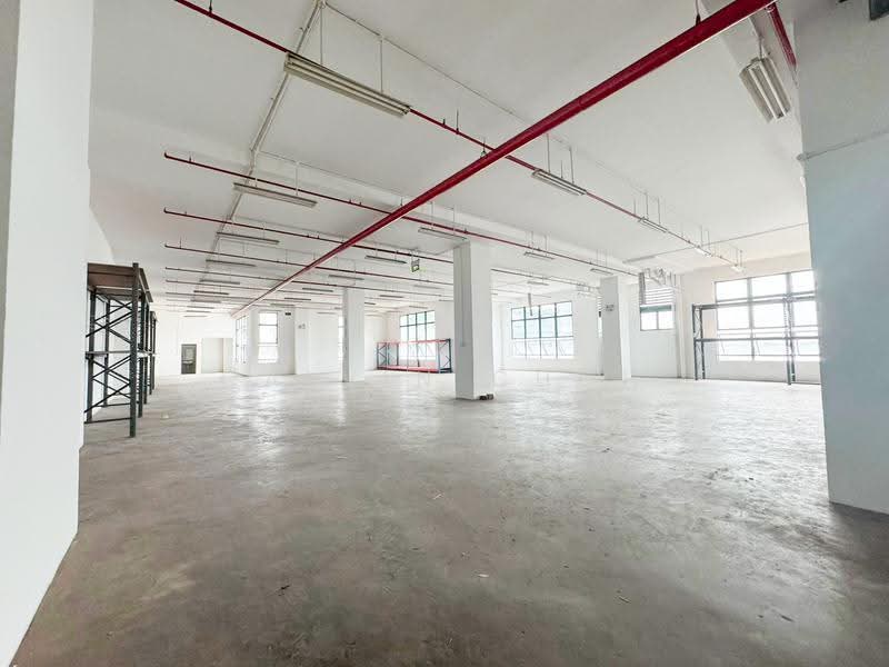 CSI Distribution Centre, 2 Kim Chuan Drive, Hougang / Punggol / Sengkang, 6,000 sqft, Factory / Workshop (B2) For Rent, by Calvin Choh, 500253177 - Interior - CommercialGuru.com.sg