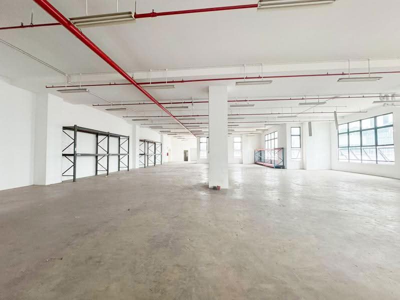 CSI Distribution Centre, 2 Kim Chuan Drive, Hougang / Punggol / Sengkang, 6,000 sqft, Factory / Workshop (B2) For Rent, by Calvin Choh, 500253177 - Interior - CommercialGuru.com.sg