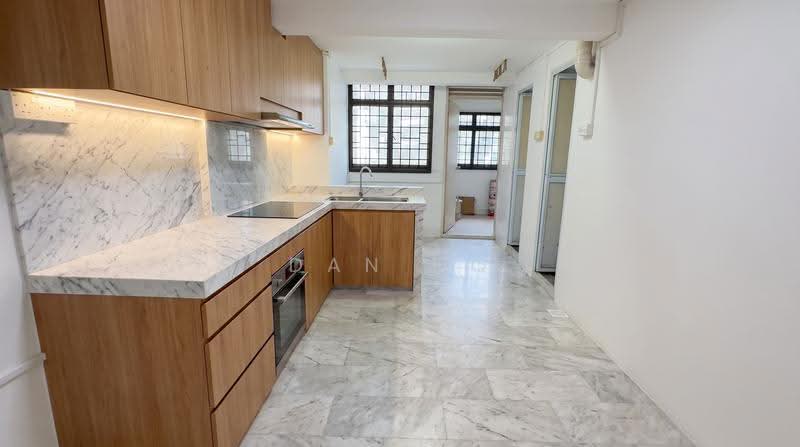 118 Lorong 1 Toa Payoh, 118 Lorong 1 Toa Payoh, Balestier / Toa Payoh, 3 Bedrooms, 700 sqft, HDB Flat For Sale, by Dan Ho, 500253183 - Kitchen - PropertyGuru.com.sg