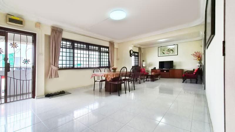 832 Jurong West Street 81, 832 Jurong West Street 81, Boon Lay / Jurong / Tuas, 3 Bedrooms, 1,151 sqft, HDB Flat For Sale, by Angela Lee, 500253186 - Living Room - PropertyGuru.com.sg