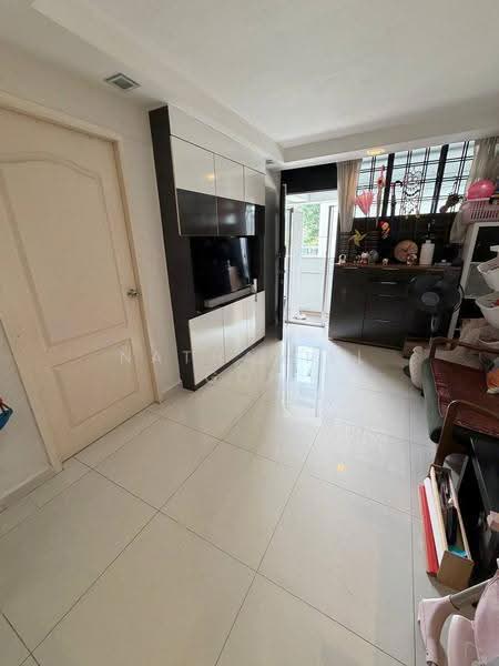 12 Holland Avenue, 12 Holland Avenue, Tanglin / Holland / Bukit Timah, 2 Bedrooms, 635 sqft, HDB Flat For Rent, by Nathaniel Goh, 500253189 - Living Room - PropertyGuru.com.sg