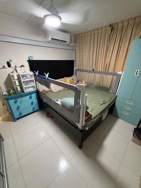 12 Holland Avenue, 12 Holland Avenue, Tanglin / Holland / Bukit Timah, 2 Bedrooms, 635 sqft, HDB Flat For Rent, by Nathaniel Goh, 500253189 - Bedroom - PropertyGuru.com.sg