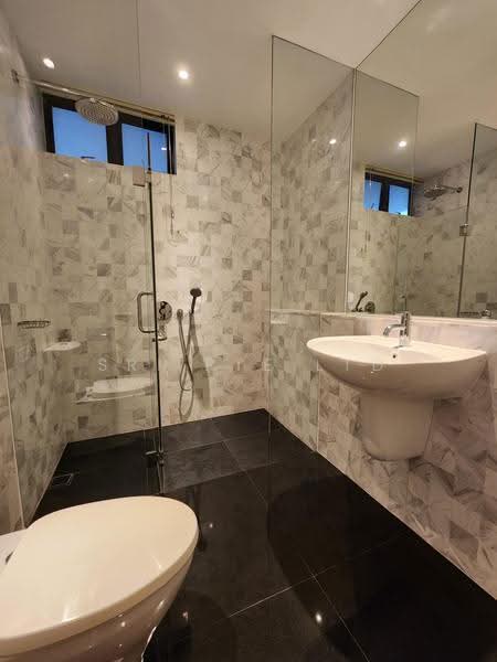 The Colonnade, 82 Grange Road, Tanglin / Holland / Bukit Timah, 3 Bedrooms, 3,617 sqft, Condominium For Rent, by VINCENT LYE, 500253204 - Bathroom - PropertyGuru.com.sg