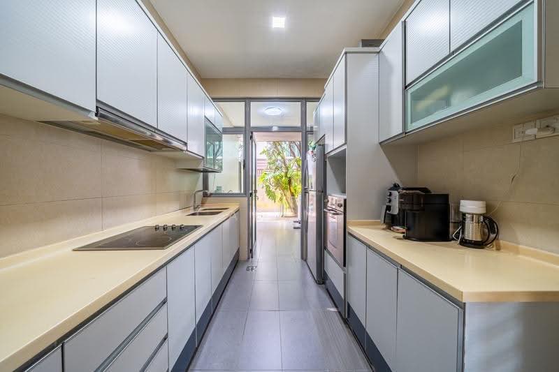 2 Jalan Joran Singapore 809101, Jalan Joran, Seletar / Yio Chu Kang, 5 Bedrooms, 3,627 sqft, Corner Terrace For Sale, by Alan Koh, 500253210 - Kitchen - PropertyGuru.com.sg