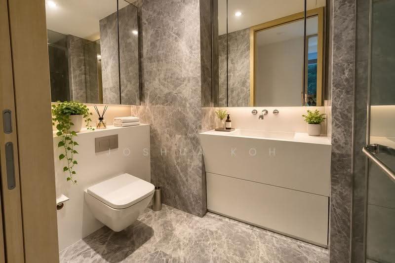 Cairnhill Nine, 15 Cairnhill Road, Orchard / River Valley, 4 Bedrooms, 1,528 sqft, Condominium For Sale, by Joshua Koh, 500253213 - Bathroom - PropertyGuru.com.sg