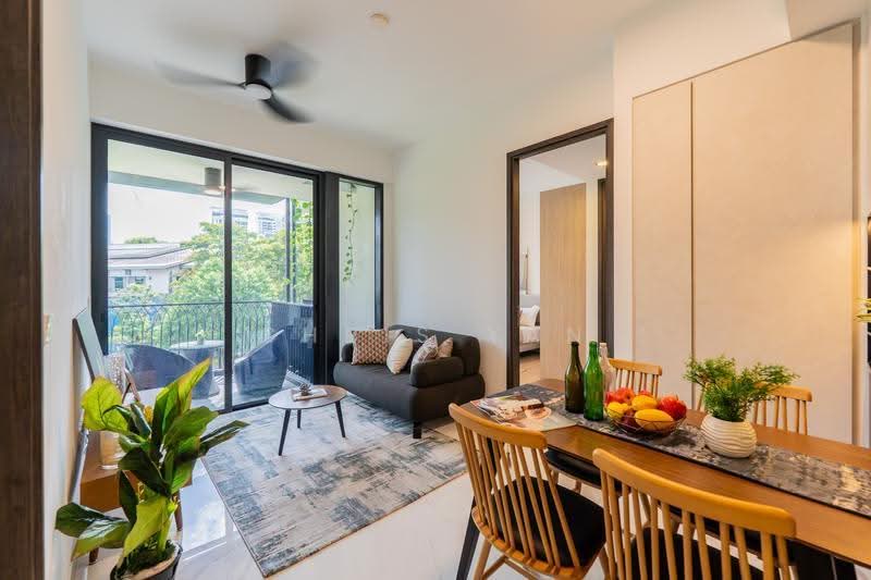 Jervois Mansion, 8 Jervois Close, Tanglin / Holland / Bukit Timah, 2 Bedrooms, 678 sqft, Condominium For Sale, by Chris Yan, 500253215 - Living Room - PropertyGuru.com.sg