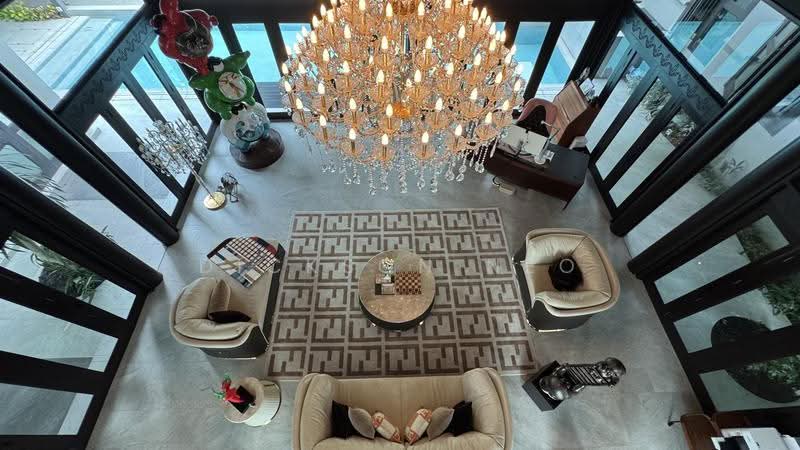Prestige Condition GCB. Panoramic View. 豪华典雅有地住宅.Dickson9488.40.80, Clementi Park / Upper Bukit Timah, 5 Bedrooms, 10,430 sqft, Good Class Bungalow For Sale, by Dickson Neo, 500253219 - Living Room - PropertyGuru.com.sg