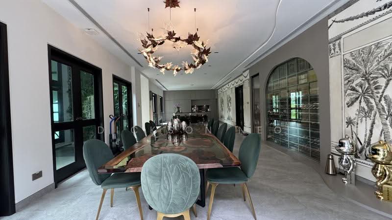 Prestige Condition GCB. Panoramic View. 豪华典雅有地住宅.Dickson9488.40.80, Clementi Park / Upper Bukit Timah, 5 Bedrooms, 10,430 sqft, Good Class Bungalow For Sale, by Dickson Neo, 500253219 - Dining Room - PropertyGuru.com.sg