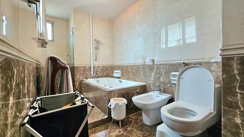 Aspen Heights, 261 River Valley Road, Orchard / River Valley, 5 Bedrooms, 2,691 sqft, Condominium For Sale, by Roy Low, 500253222 - Bathroom - PropertyGuru.com.sg