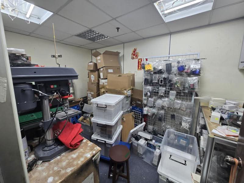 Sim Lim Tower, 10 Jalan Besar, Singapore, Farrer Park / Serangoon Rd, 334 sqft, Mall Shop For Rent, by Chia S M, 500253226 - Interior - CommercialGuru.com.sg
