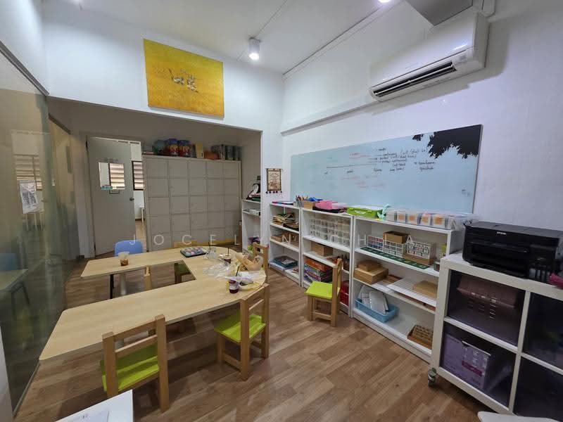 Goldhill Shopping Centre, 151 Thomson Road, Newton / Novena, 1,206 sqft, Other Retail For Rent, by Jocelyn Chia, 500253232 - Room - CommercialGuru.com.sg
