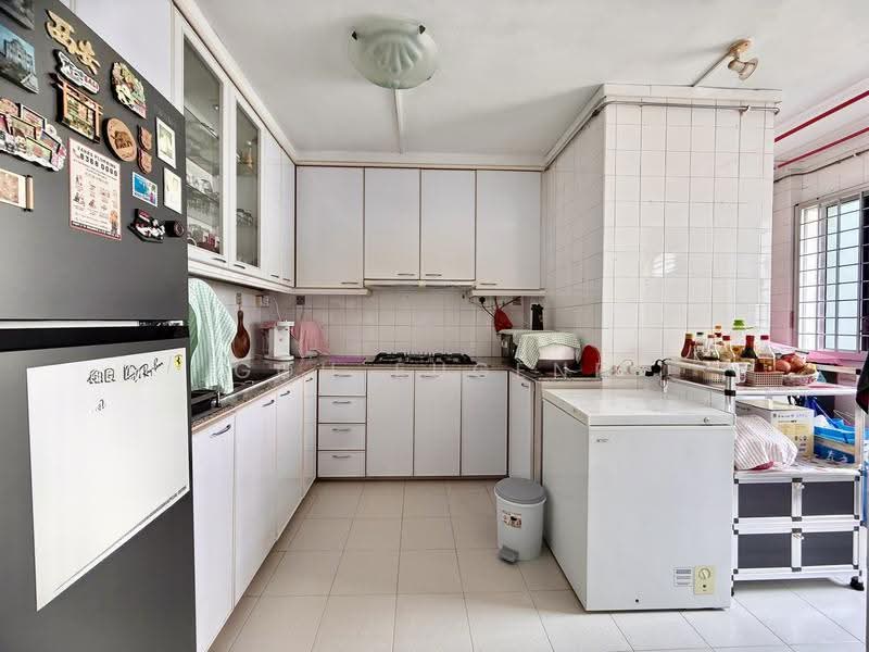 290 Choa Chu Kang Avenue 3, 290 Choa Chu Kang Avenue 3, Dairy Farm / Bukit Panjang / Choa Chu Kang, 3 Bedrooms, 1,140 sqft, HDB Flat For Sale, by Goh Eugene, 500253235 - Kitchen - PropertyGuru.com.sg