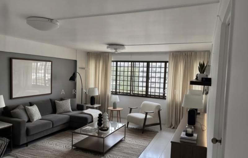 213 Lorong 8 Toa Payoh, 213 Lorong 8 Toa Payoh, Balestier / Toa Payoh, 3 Bedrooms, 883 sqft, HDB Flat For Sale, by Arnald Chan, 500253240 - Living Room - PropertyGuru.com.sg