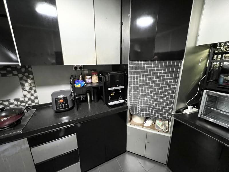 472 Ang Mo Kio Avenue 10, 472 Ang Mo Kio Avenue 10, Ang Mo Kio / Bishan / Thomson, 3 Bedrooms, 990 sqft, HDB Flat For Sale, by Sani Faisal, 500253247 - Kitchen - PropertyGuru.com.sg