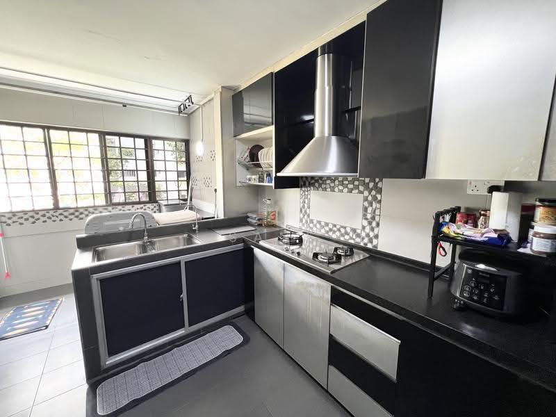 472 Ang Mo Kio Avenue 10, 472 Ang Mo Kio Avenue 10, Ang Mo Kio / Bishan / Thomson, 3 Bedrooms, 990 sqft, HDB Flat For Sale, by Sani Faisal, 500253247 - Kitchen - PropertyGuru.com.sg