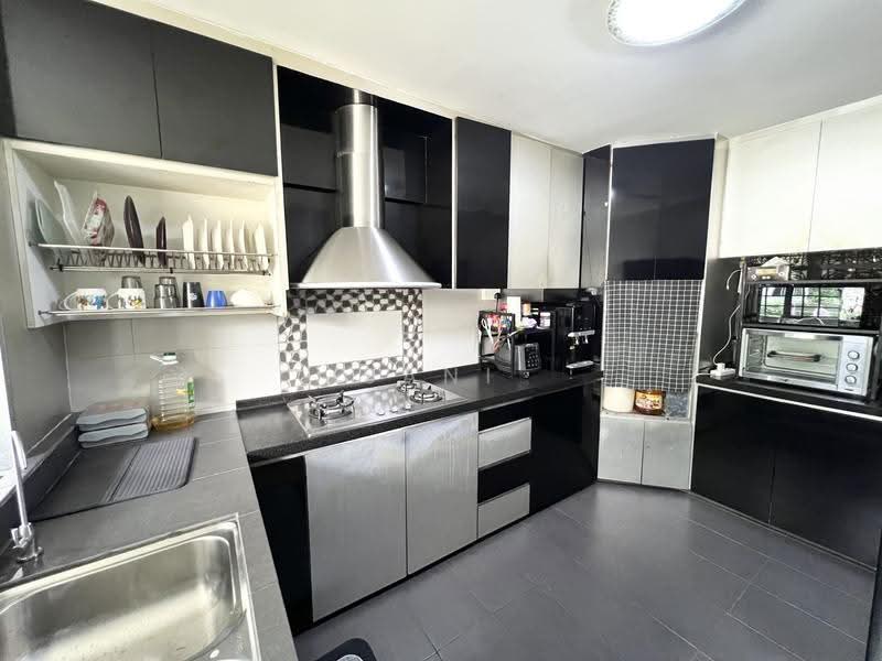 472 Ang Mo Kio Avenue 10, 472 Ang Mo Kio Avenue 10, Ang Mo Kio / Bishan / Thomson, 3 Bedrooms, 990 sqft, HDB Flat For Sale, by Sani Faisal, 500253247 - Kitchen - PropertyGuru.com.sg