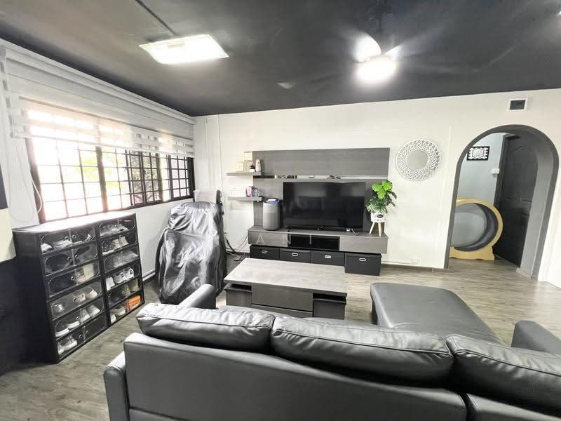 472 Ang Mo Kio Avenue 10, 472 Ang Mo Kio Avenue 10, Ang Mo Kio / Bishan / Thomson, 3 Bedrooms, 990 sqft, HDB Flat For Sale, by Sani Faisal, 500253247 - Living Room - PropertyGuru.com.sg