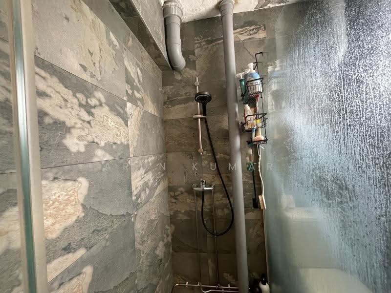 212 Ang Mo Kio Avenue 3, 212 Ang Mo Kio Avenue 3, Ang Mo Kio / Bishan / Thomson, 3 Bedrooms, 872 sqft, HDB Flat For Sale, by Arun Kumar, 500253254 - Bathroom - PropertyGuru.com.sg