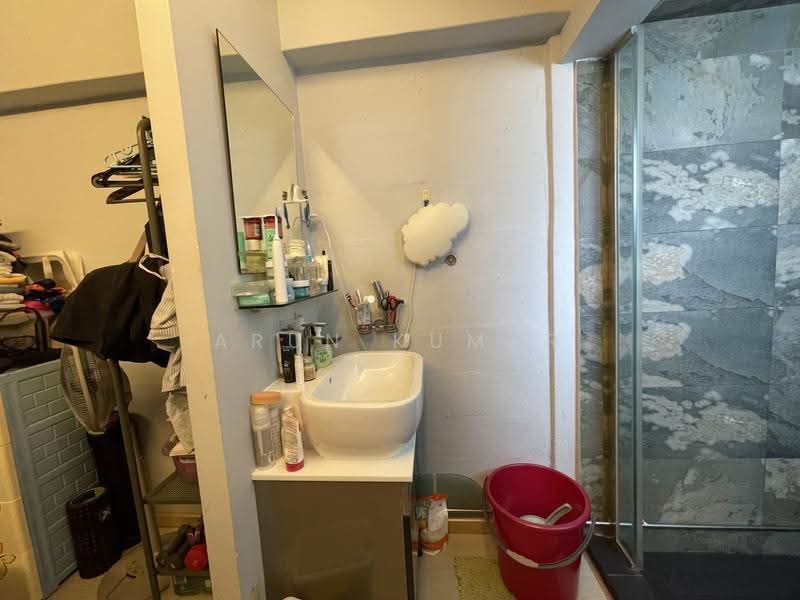 212 Ang Mo Kio Avenue 3, 212 Ang Mo Kio Avenue 3, Ang Mo Kio / Bishan / Thomson, 3 Bedrooms, 872 sqft, HDB Flat For Sale, by Arun Kumar, 500253254 - Bathroom - PropertyGuru.com.sg