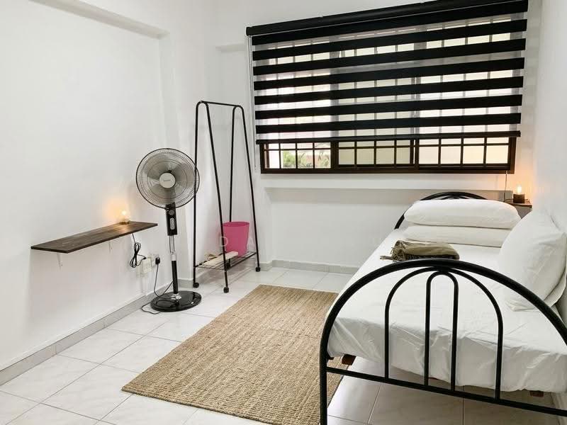 669 Choa Chu Kang Crescent, 669 Choa Chu Kang Crescent, Dairy Farm / Bukit Panjang / Choa Chu Kang, 3 Bedrooms, 1,119 sqft, HDB Flat For Sale, by Zahidah Sauki, 500253257 - Common bedroom - PropertyGuru.com.sg