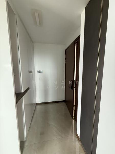 Normanton Park, 51 Normanton Park, Buona Vista / West Coast / Clementi New Town, 3 Bedrooms, 1,098 sqft, Condominium For Sale, by Raymond Goh, 500253303 - Entrance - PropertyGuru.com.sg