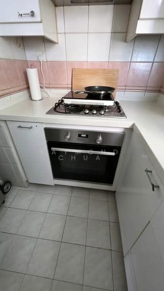 Oleander Towers, 911 Lorong 1 Toa Payoh, Balestier / Toa Payoh, 3 Bedrooms, 1,141 sqft, Apartment For Sale, by Raymond Chua, 500253316 - Kitchen - PropertyGuru.com.sg