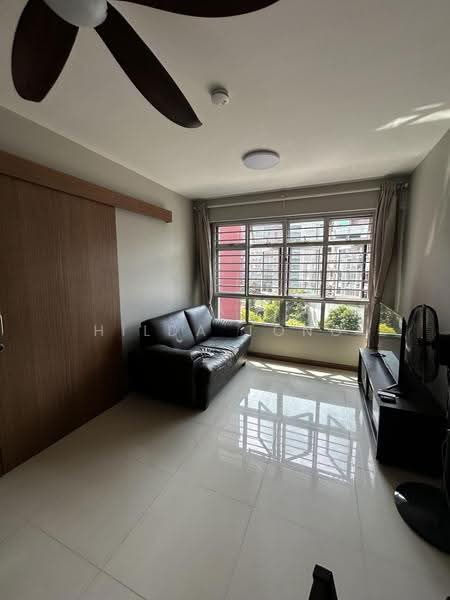 438A Bukit Batok West Avenue 8, 438A Bukit Batok West Avenue 8, Dairy Farm / Bukit Panjang / Choa Chu Kang, 1 Bedroom, 506 sqft, HDB Flat For Rent, by Hilda Tong, 500253324 - Living Room - PropertyGuru.com.sg