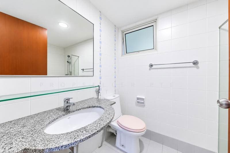 The Gardens at Bishan, 9 Sin Min Walk, Ang Mo Kio / Bishan / Thomson, 3 Bedrooms, 1,152 sqft, Condominium For Sale, by Reine Chan, 500253327 - Bathroom - PropertyGuru.com.sg