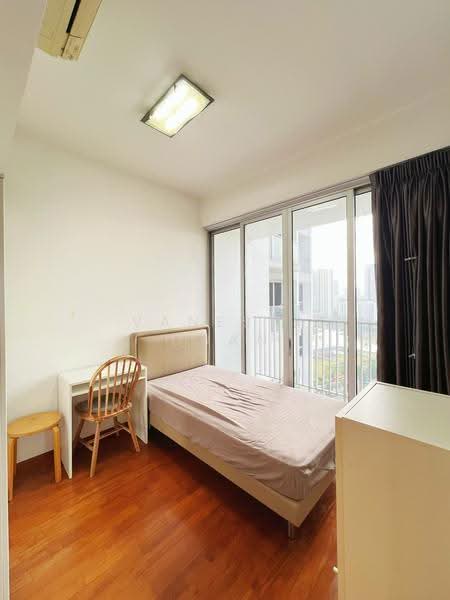 The Parc Condominium, 15 West Coast Walk, Buona Vista / West Coast / Clementi New Town, 4 Bedrooms, 1,485 sqft, Condominium For Sale, by Vanessa Duan, 500253332 - Bedroom - PropertyGuru.com.sg