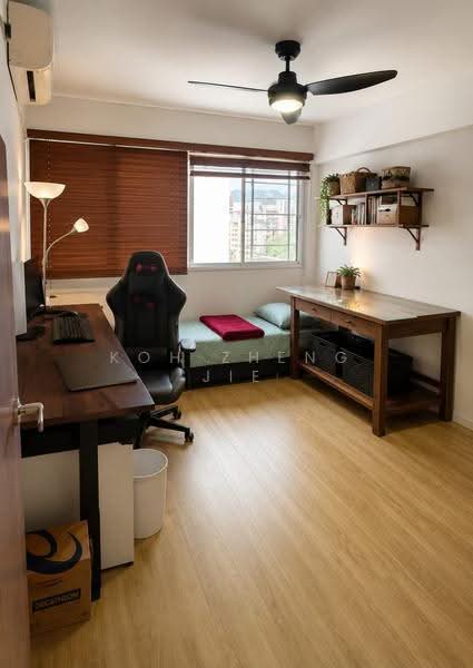 129 Kim Tian Road, 129 Kim Tian Road, Alexandra / Commonwealth, 3 Bedrooms, 947 sqft, HDB Flat For Sale, by Koh Zheng Jie, 500253338 - Study - PropertyGuru.com.sg